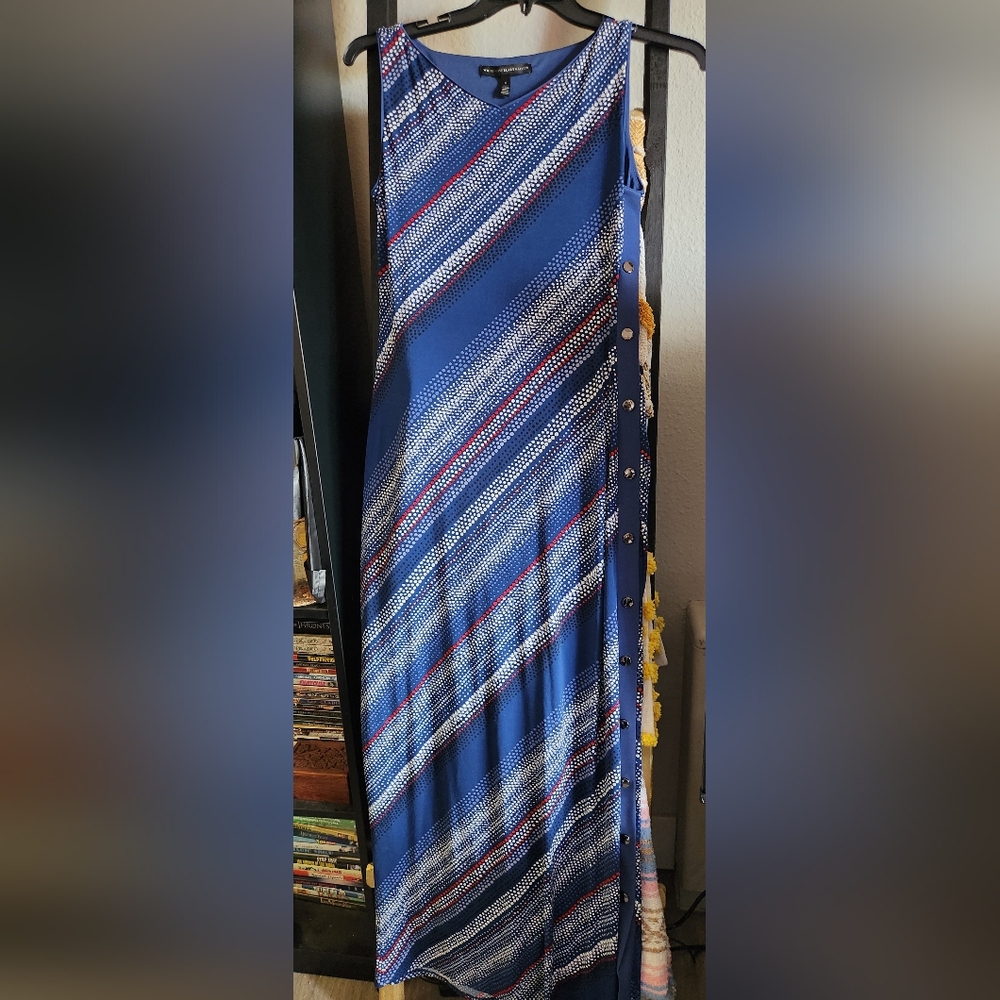 ❤️🤍💙 WHBM White House Black Market Patriotic USA Blue Striped Maxi Dress